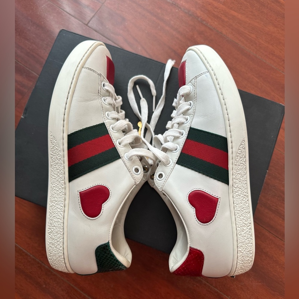 Authentic Gucci Heart Ace Trainers Shoes.  Make an offer.  All sales are final